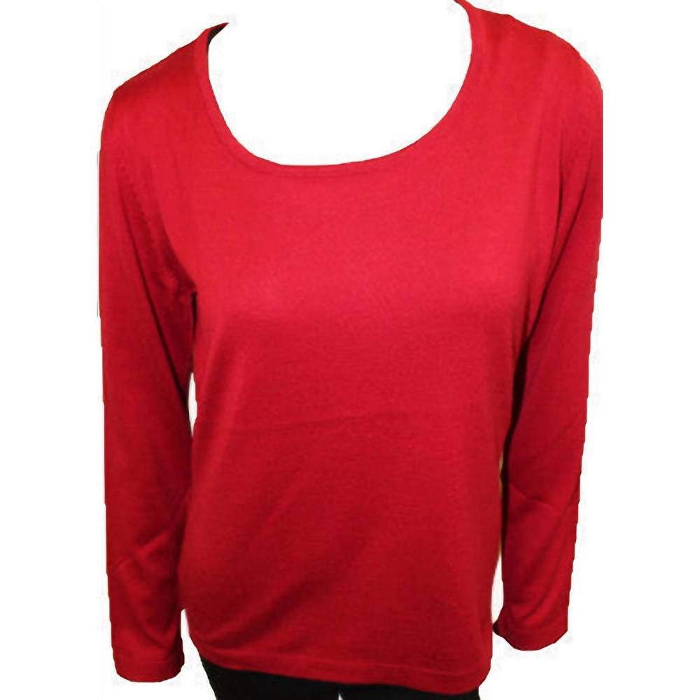 NEW ANGEL long sleeve scoop neck top in red